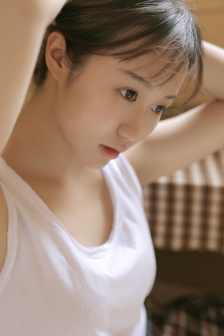 请从门缝里看我结局